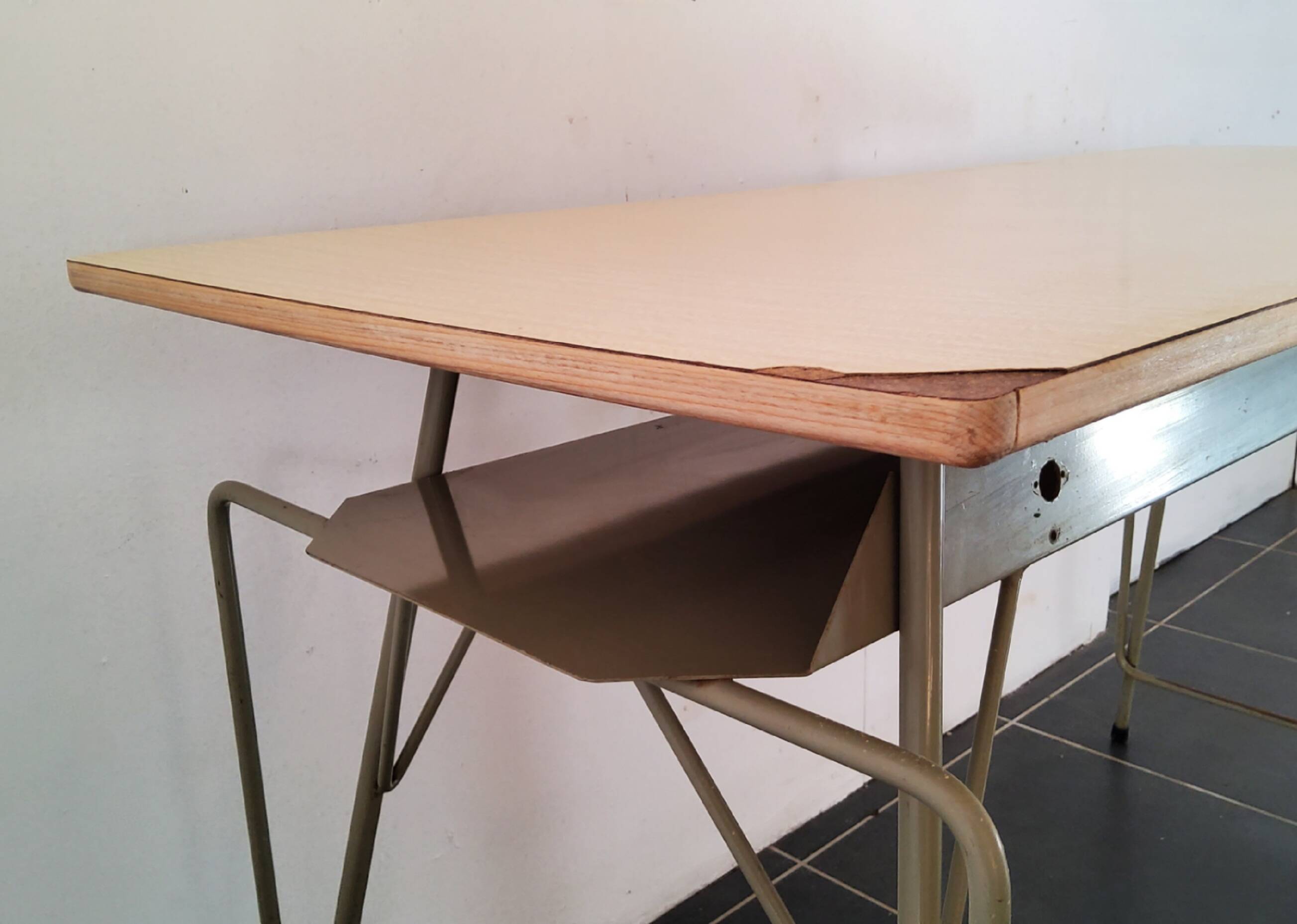 Willy Van Der Meeren Office