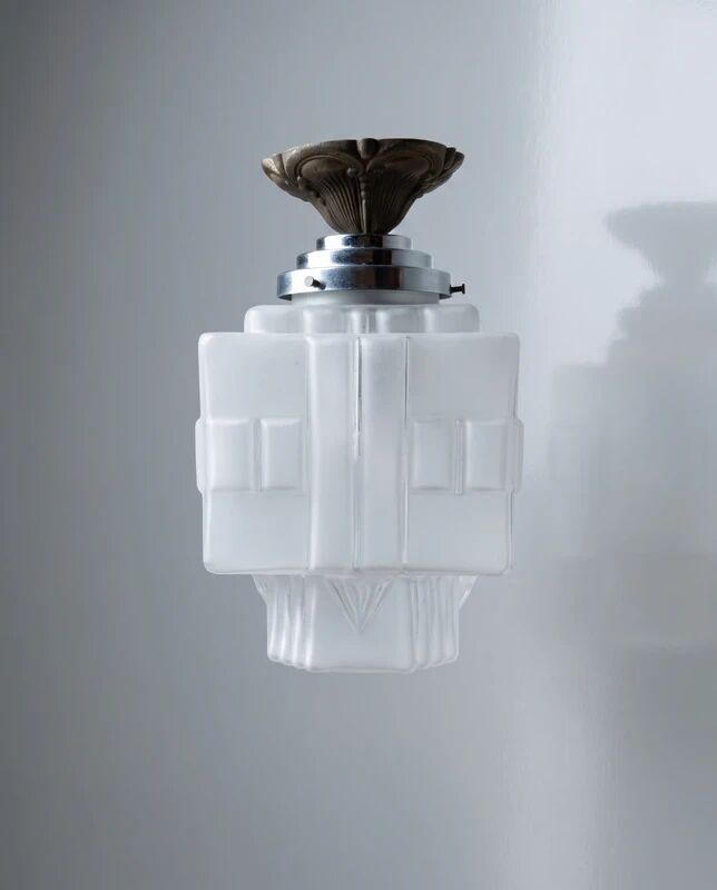 Art Deco "Skyscraper" suspension from the 1930s – Geometric frosted glass