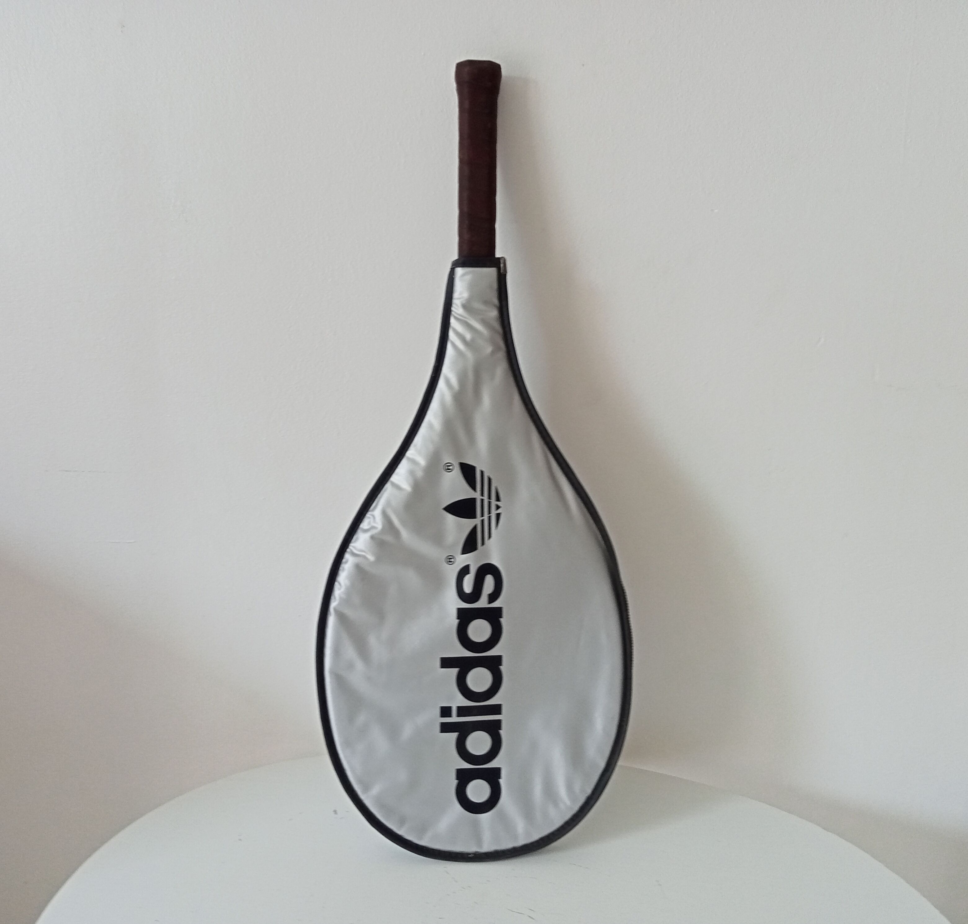 Vintage adidas Ouragan junior racket