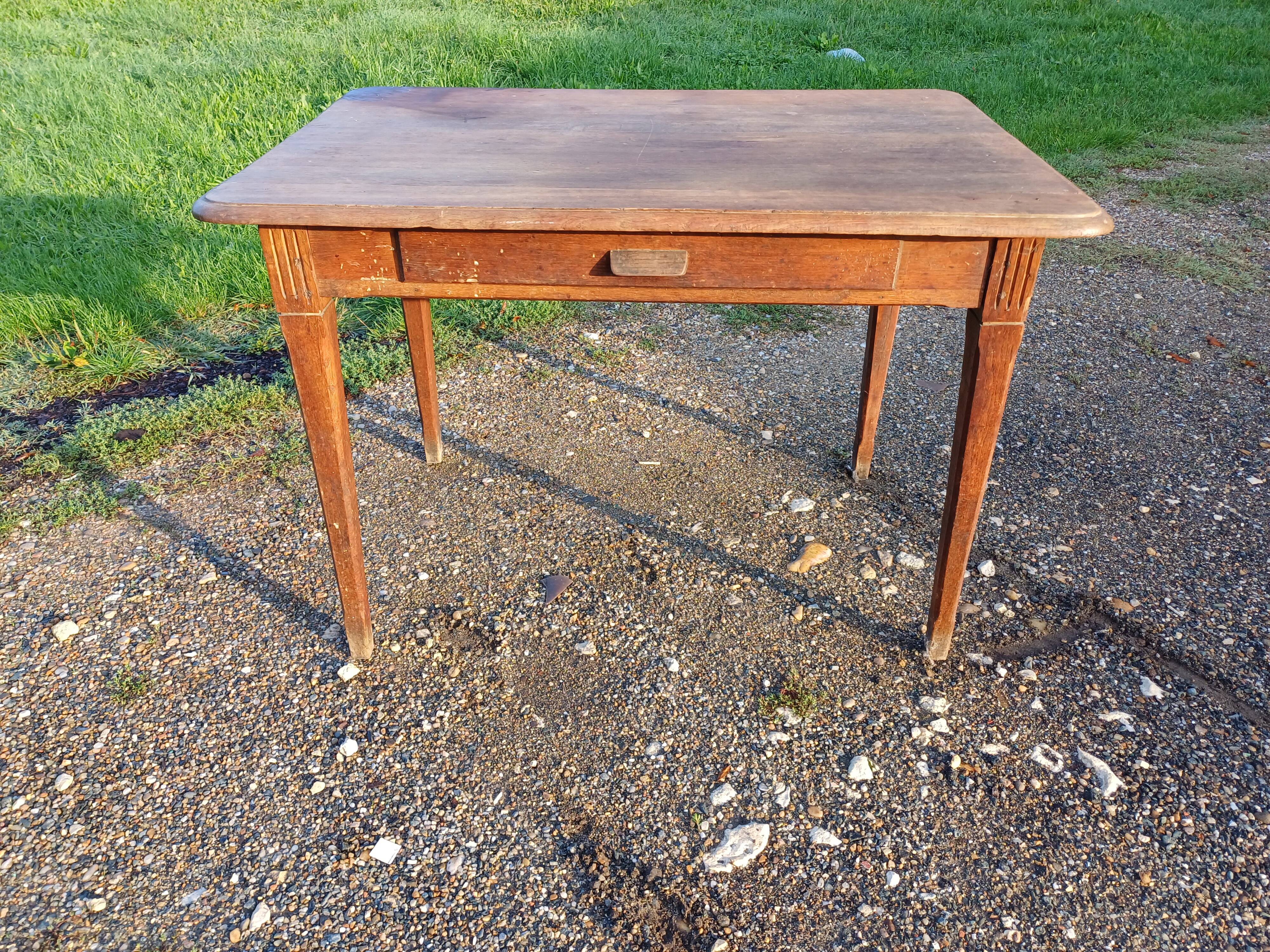 Oak table from the 1930s