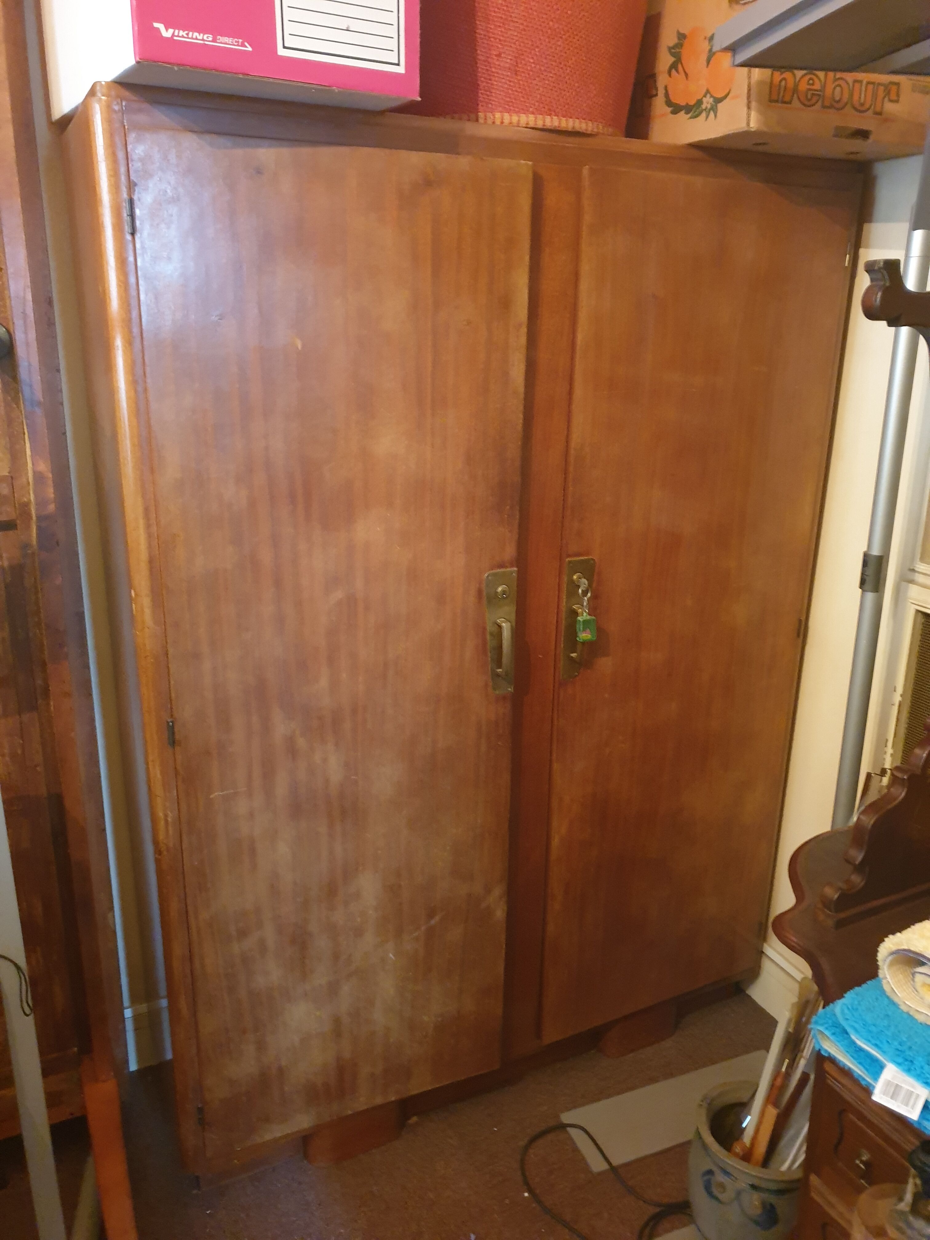 Armoire de rangement art déco