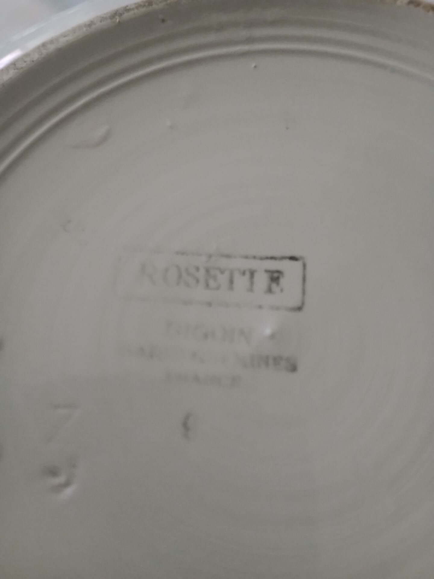Soup tureen