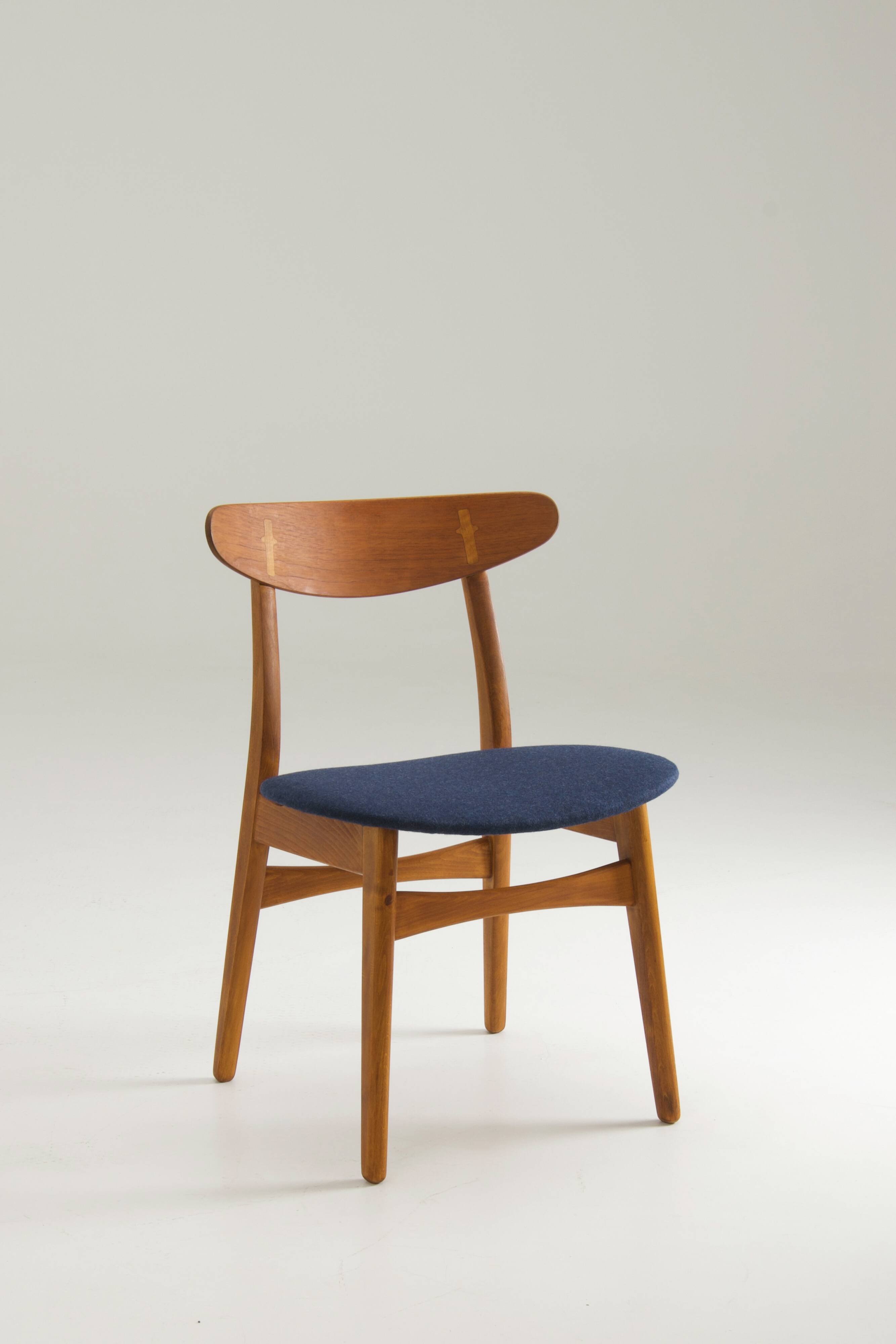 Ensemble de 4 chaises de salle à manger « Ch30 » - Hans J. Wegner