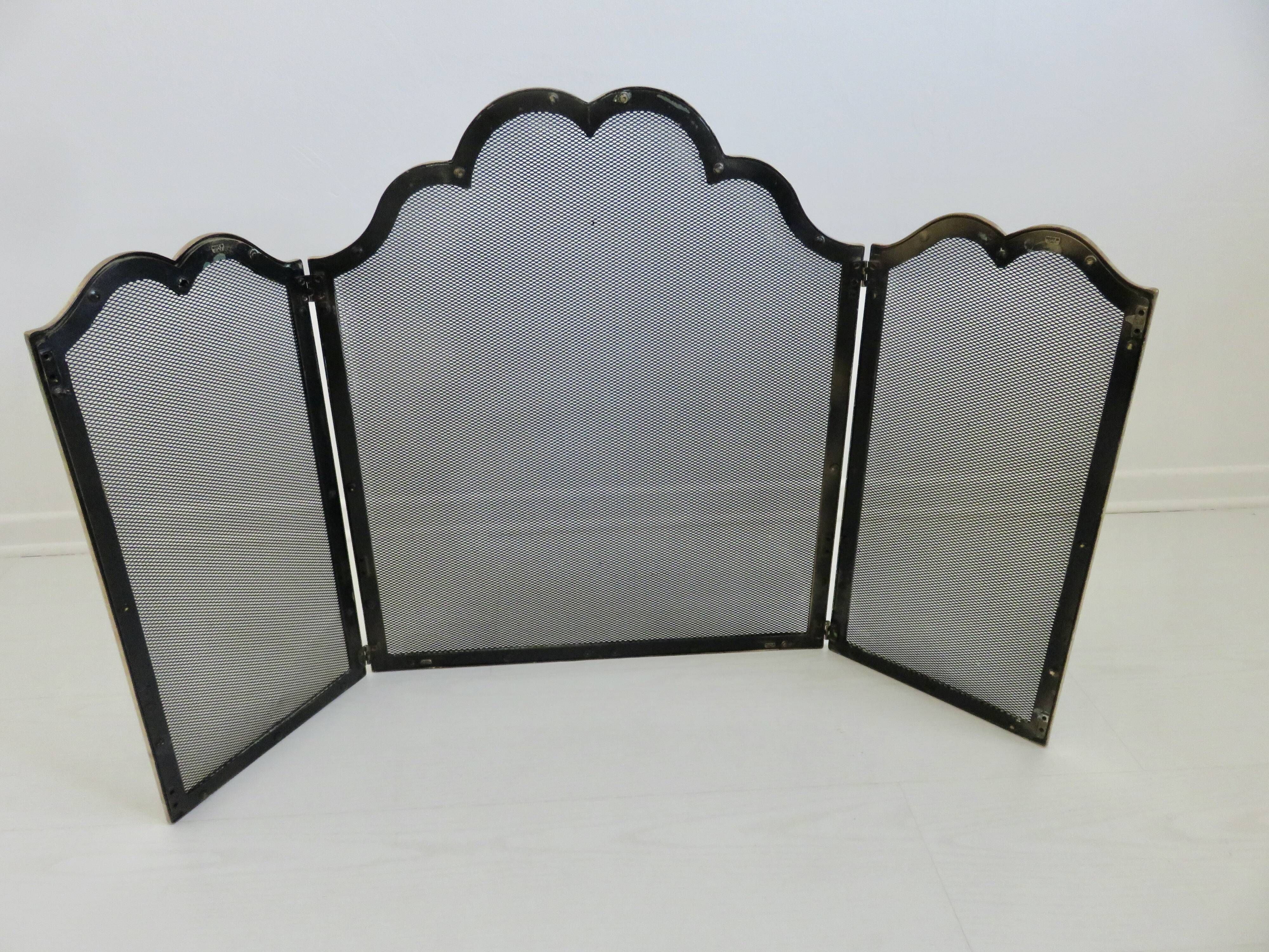 Fire screen, spark screen "made in Italy" brass 1970