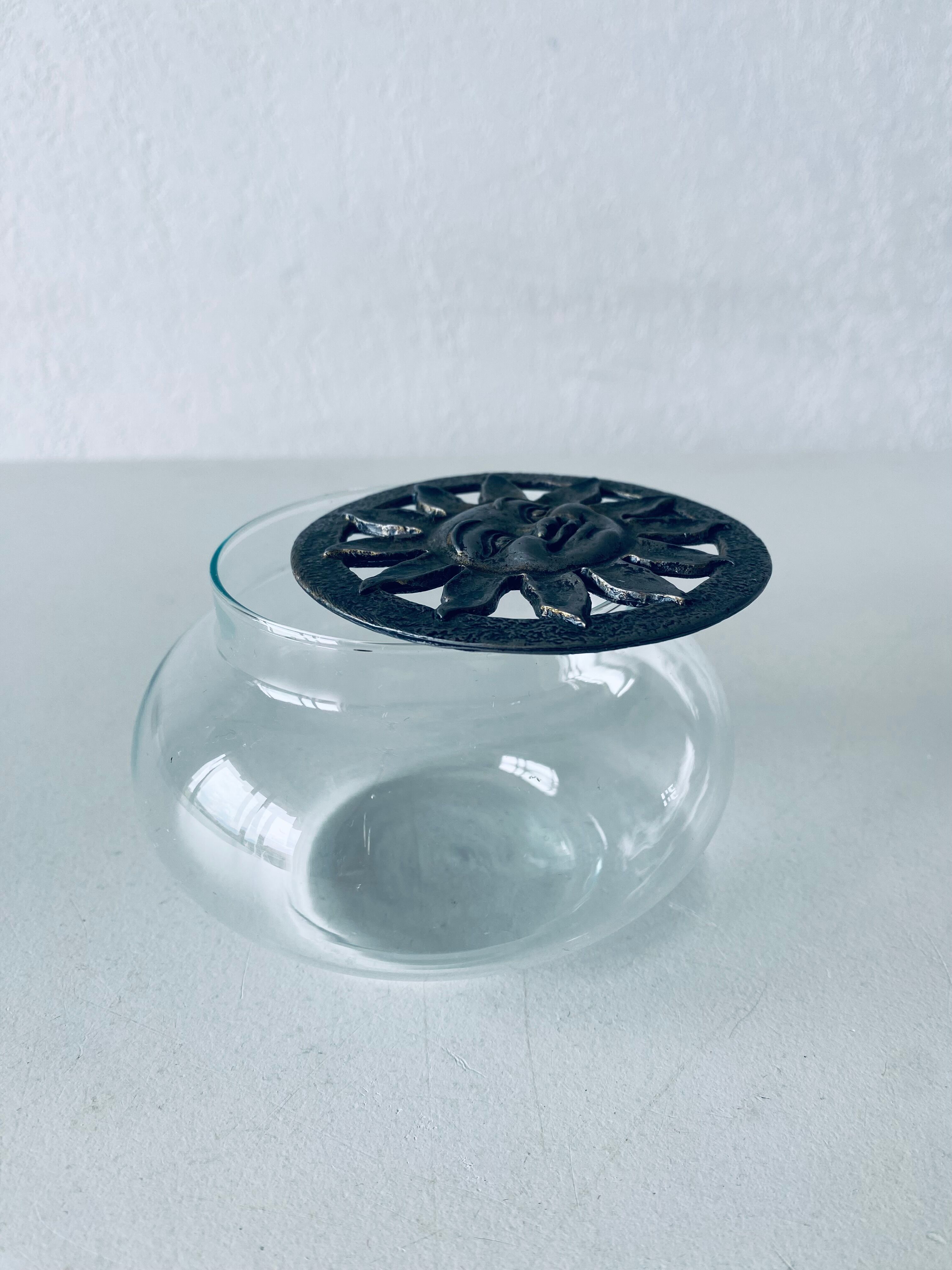 Sun art deco box