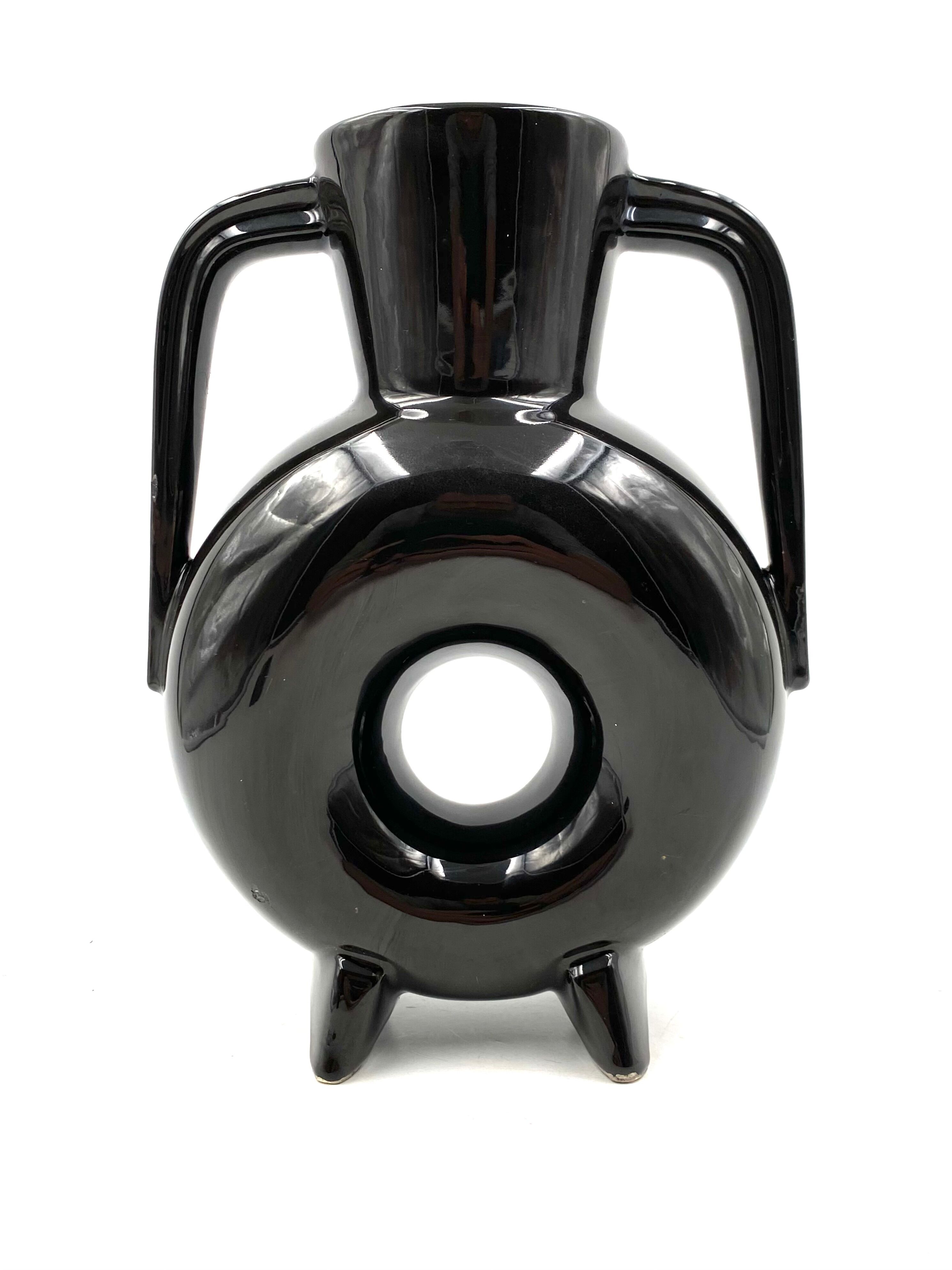 Vase en céramique noire moderne organique, France 1970s