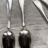 Set of 12 silver-plated metal Art Deco teaspoons.