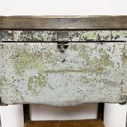 Commode en fer industriel gris, années 1950