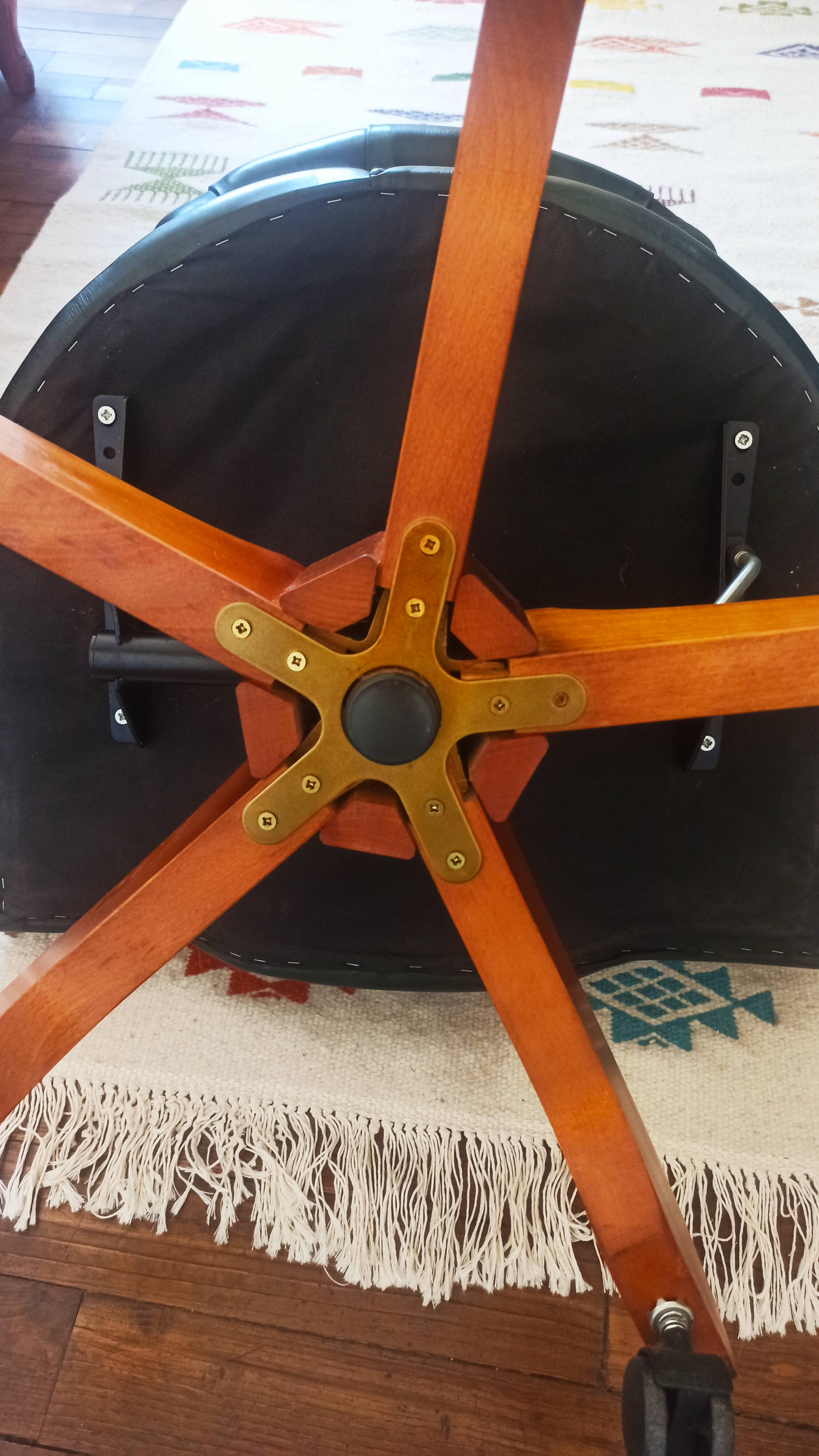 Office chair, swivel chair with wheels