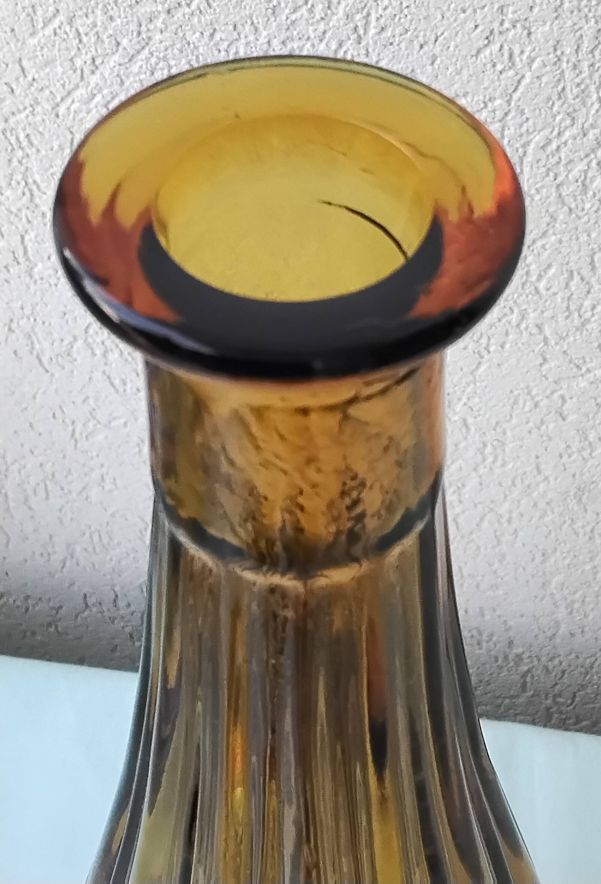 Single-stem glass vase