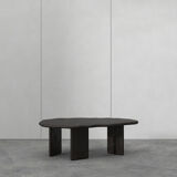 Table basse en bois brûlé