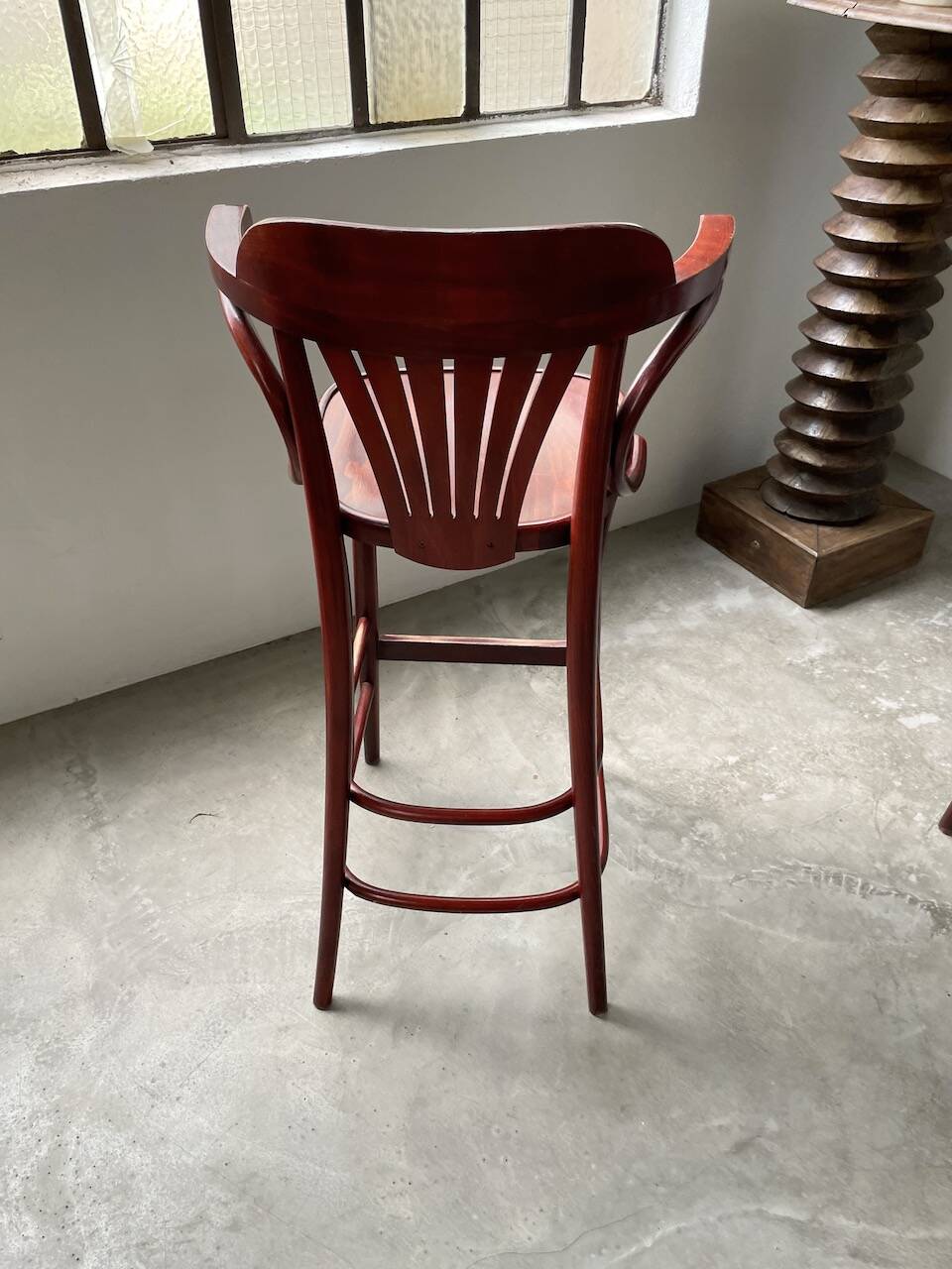 Set of 8 high bistro stools