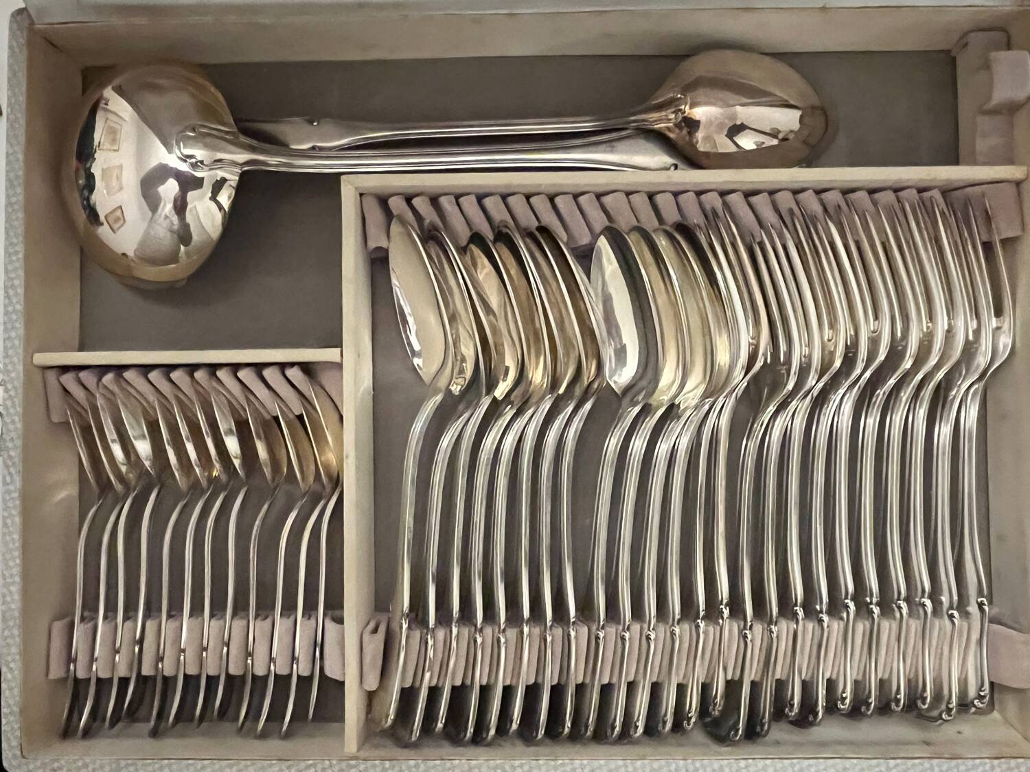 Ercuis silver plated cutlery set (38 pieces)