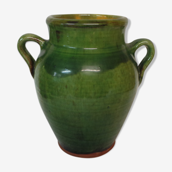 Terracotta pot by Jean de Fos