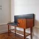 Table in excellent condition and very rare phone