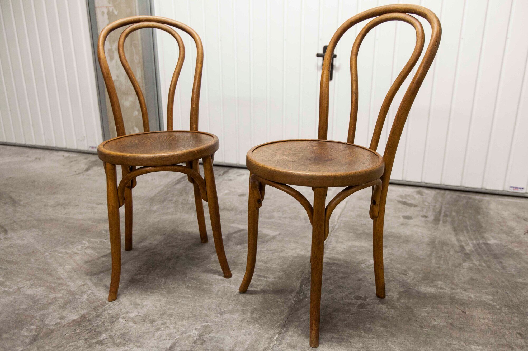 Pair of bistro chairs Fischel 1930 curved wood
