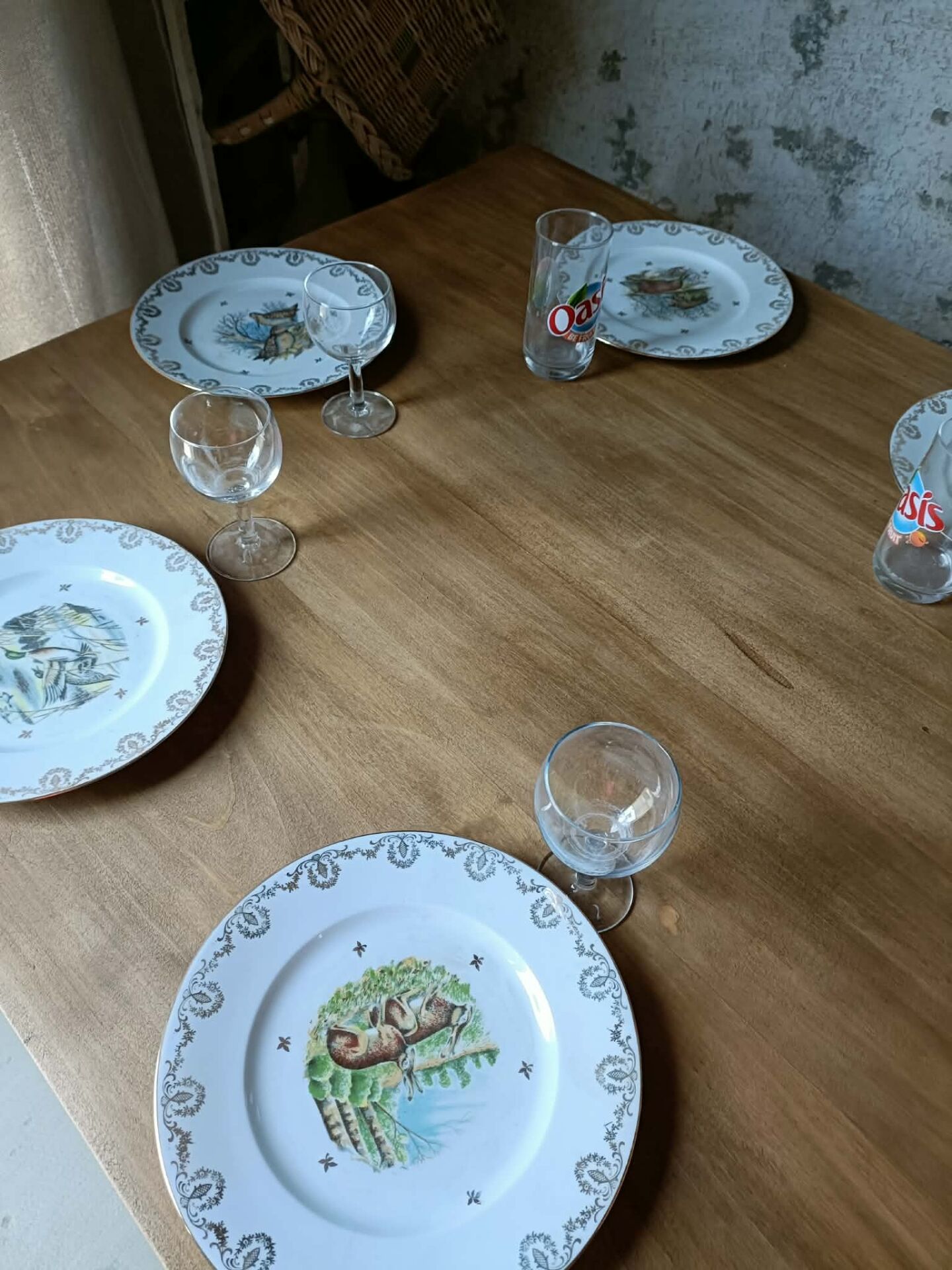 Farm table