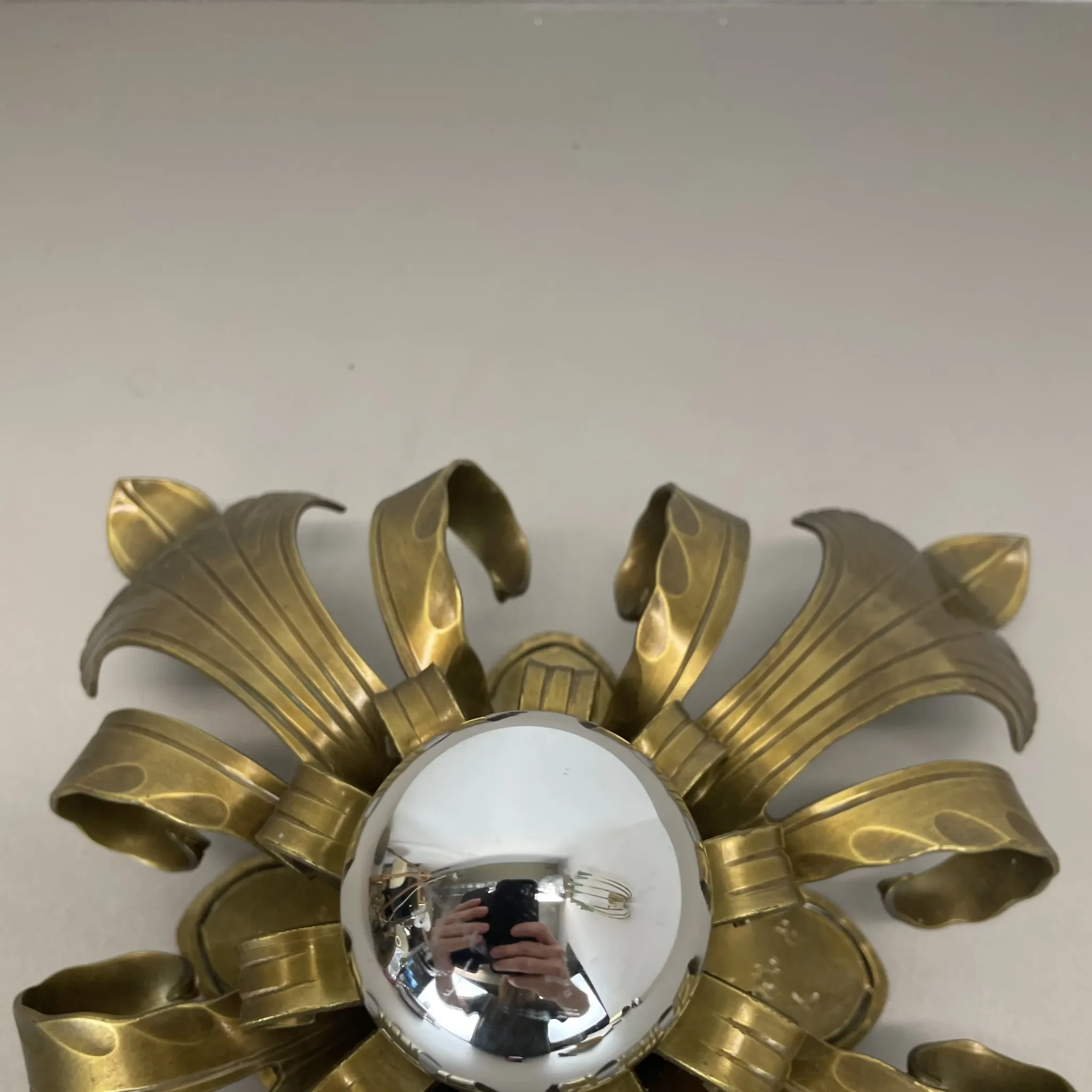 Rare 24 cm Large Theatre Ceiling Light in Gold-Coloured Brass in Florentine Leaf Style, Italy, 1970s