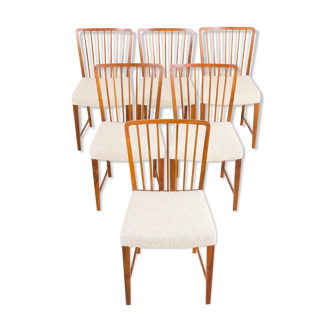 Set of 6 walnut dining chairs in boucle by Frits Henningsen, Denmark, 50s