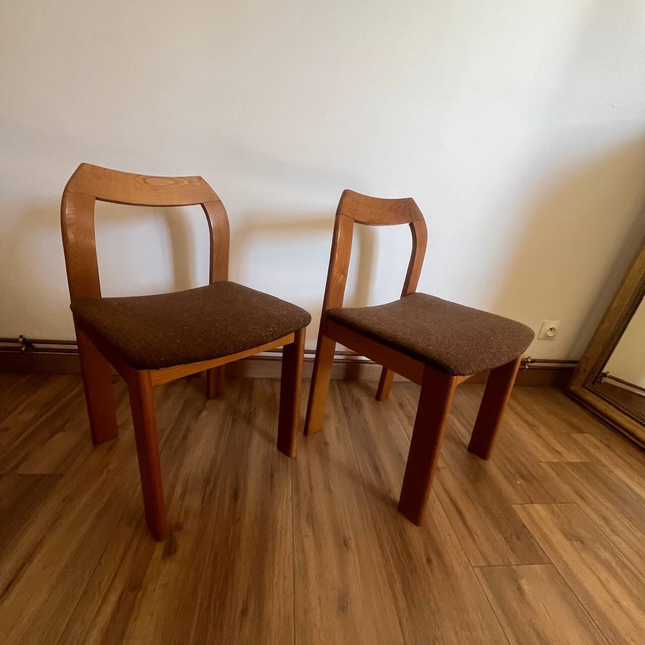 2 wooden chairs