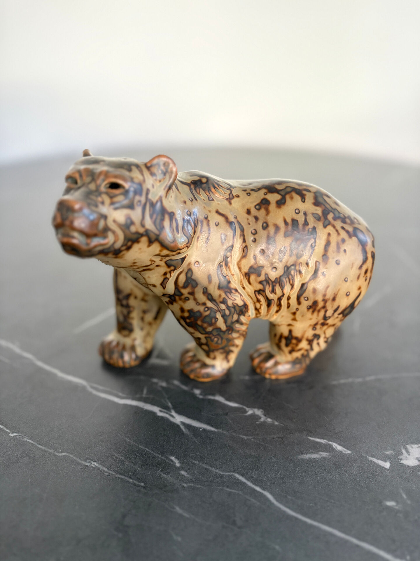 Ours in stoneware by Knud Kyhn – Royal Copenhagen, Denmark, model 20155