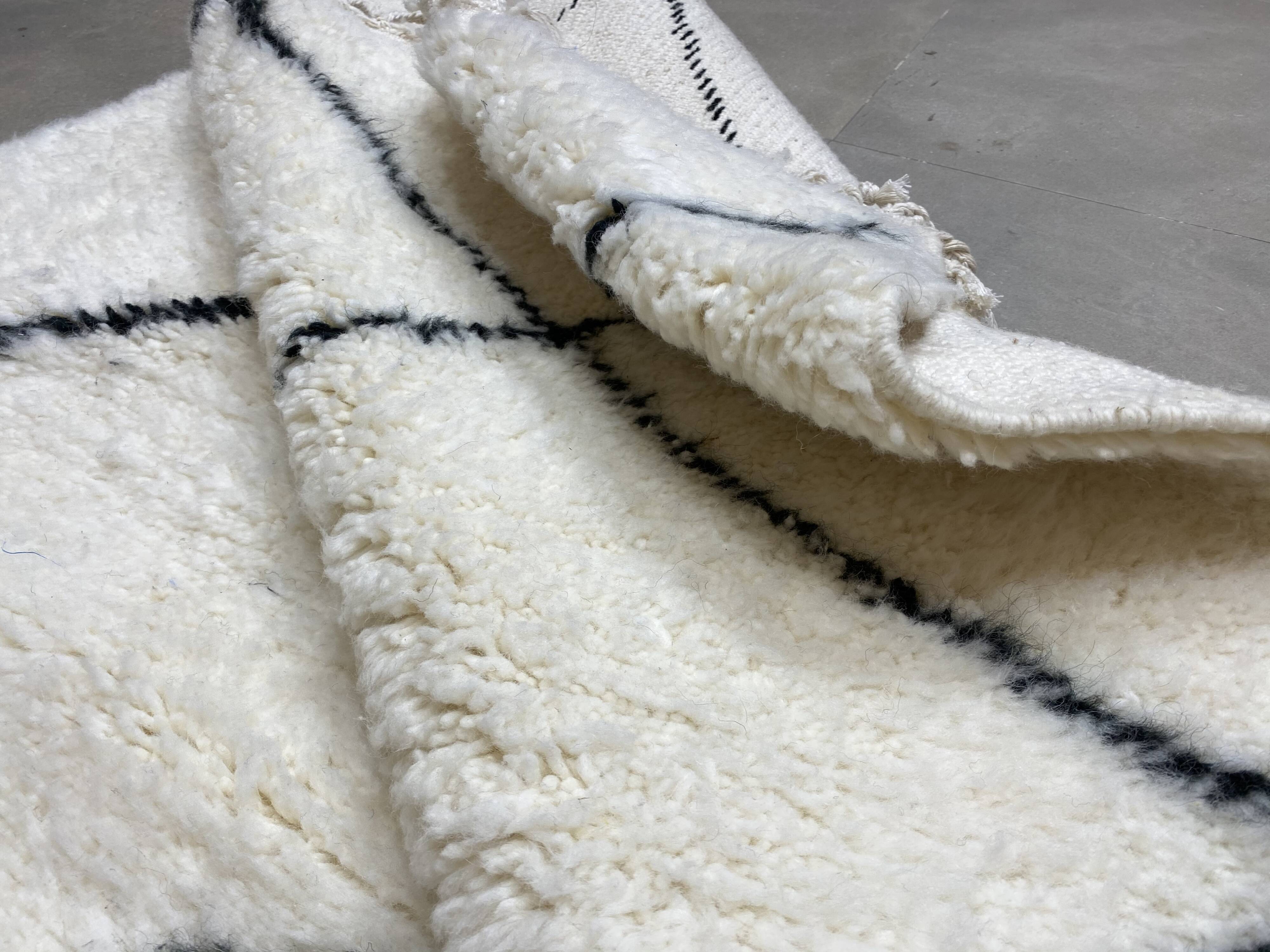 White wool carpet with diamonds