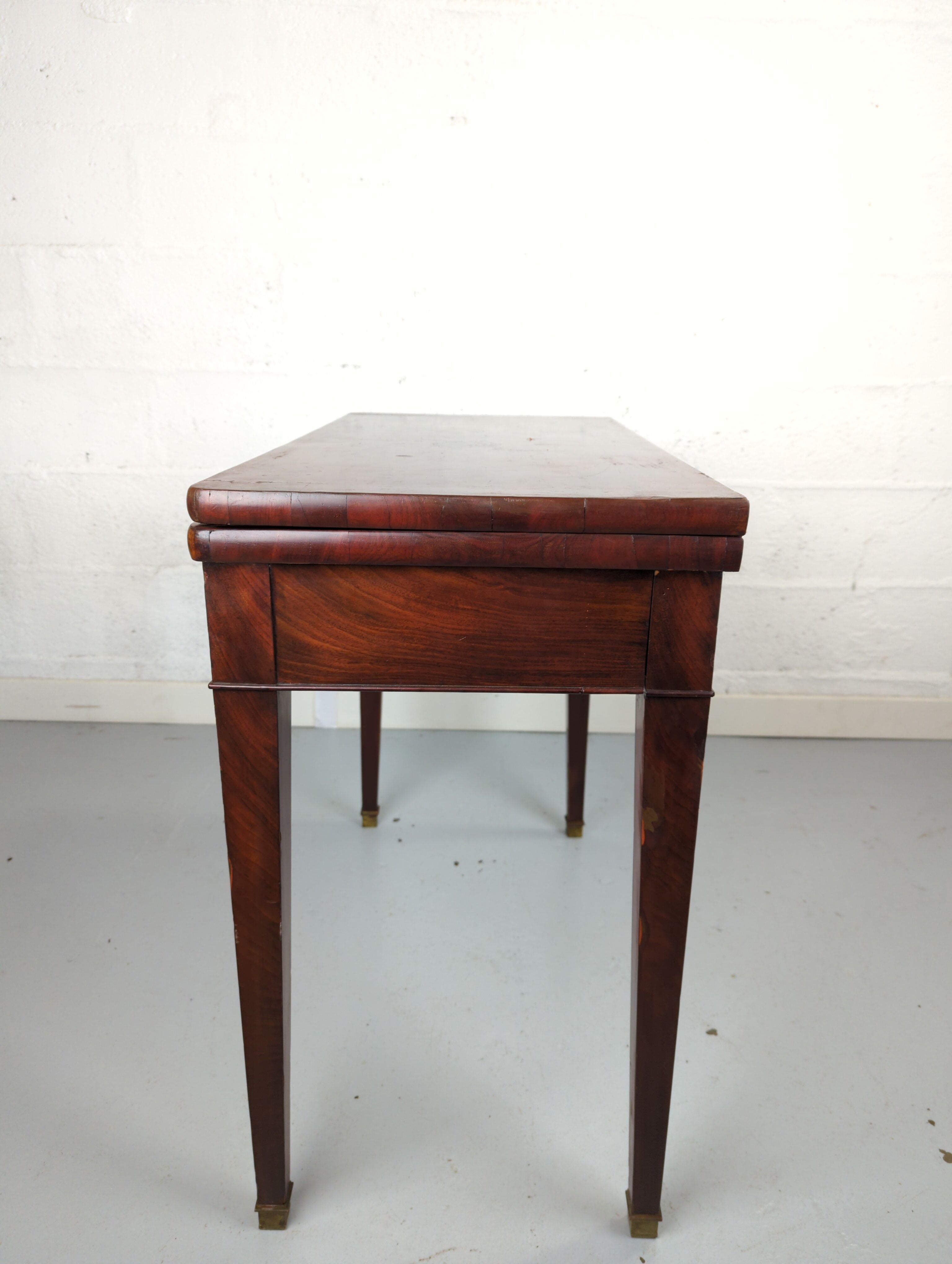 Game table wallet mahogany veneer era empire