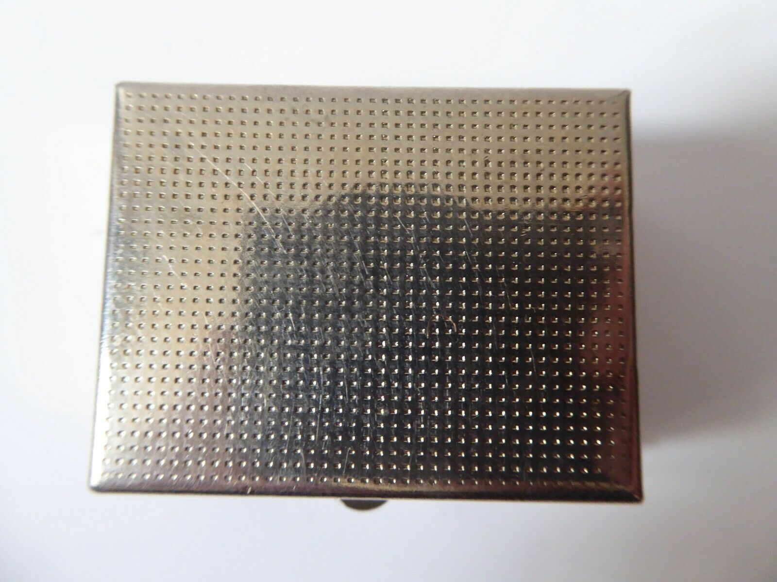 Metal and porcelain pill box roses decorations