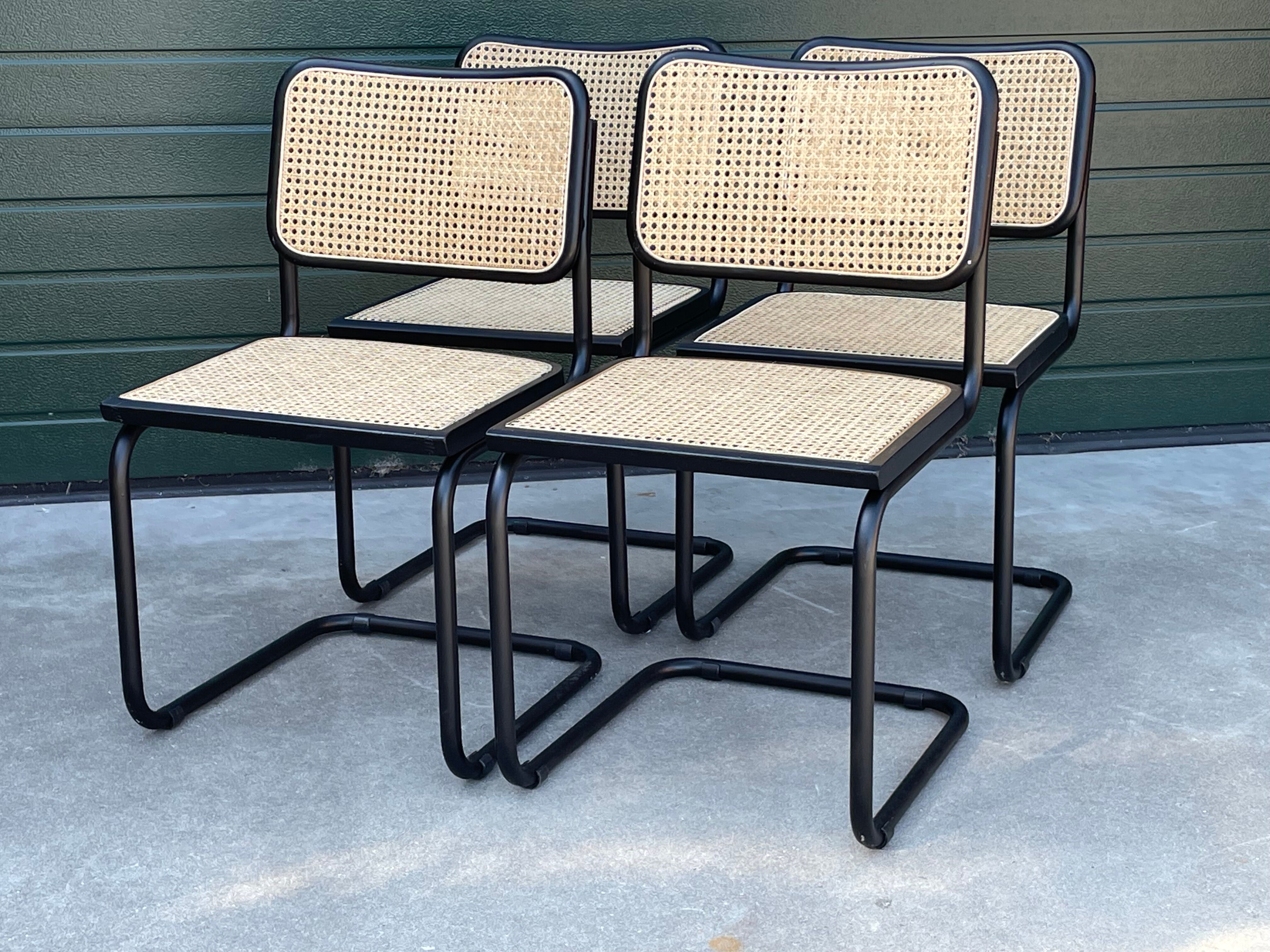Cesca design chair b32 model in black set of four