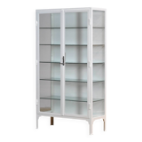 Armoire médicale, années 1930