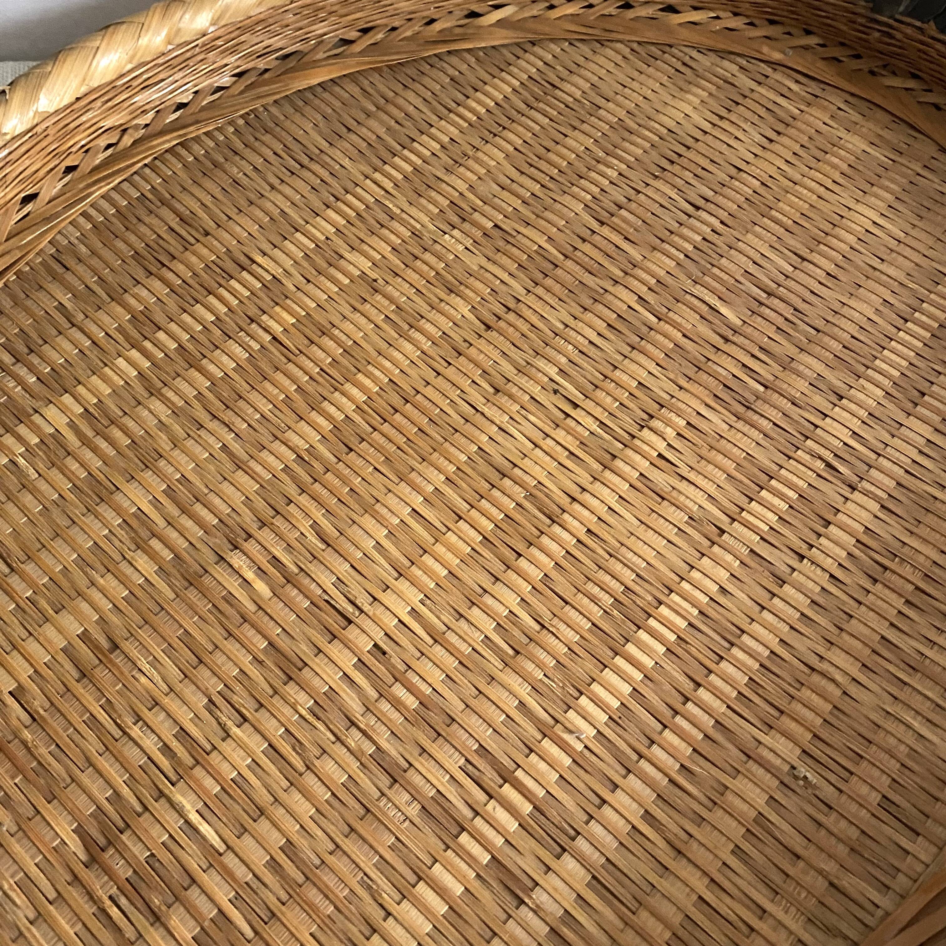 Bird woven bamboo tray