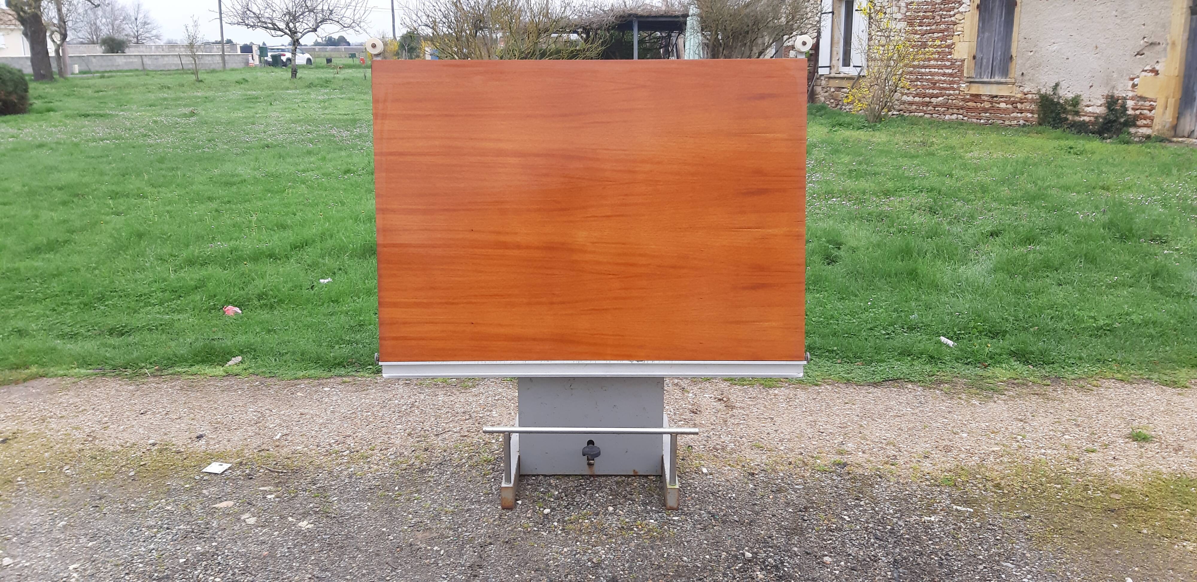 Drawing table by Jeandal Besançon