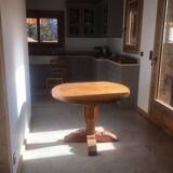 round fir table