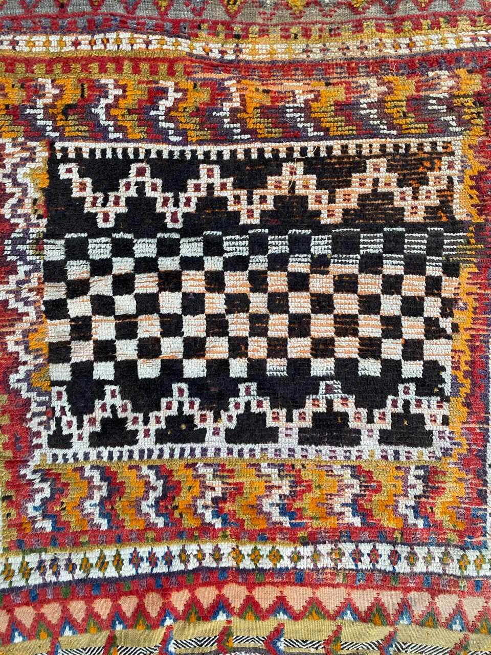 Moroccan handmade antique tribal rug 124x142 cm