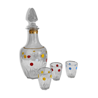 Polka dot decanter and its shot glasses