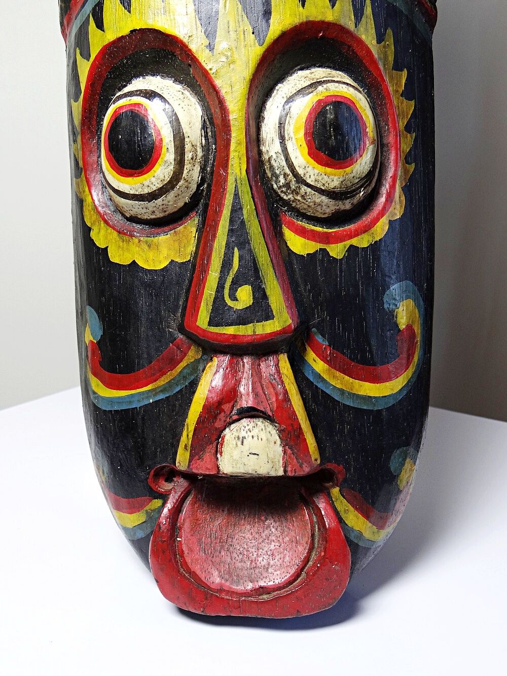 Large Balinese mask carved and hand-painted in wood, Indonesia, 1970s.
