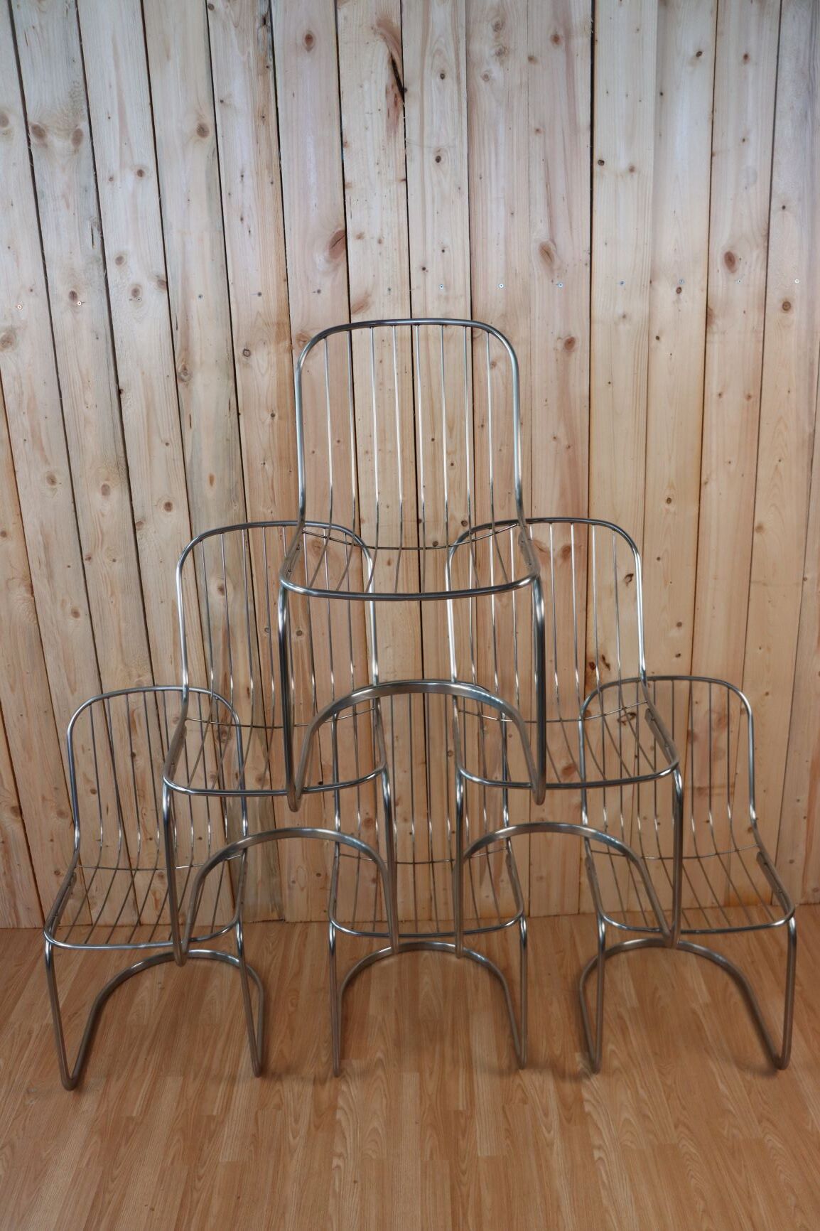 Series of 6 tubular steel chairs
