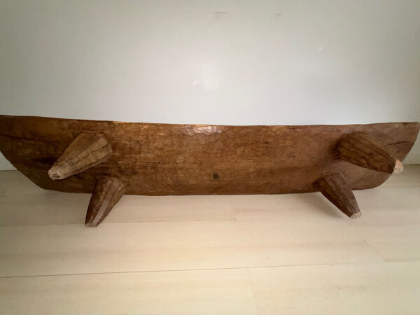 Grand banc ancien monoxyle en bois massif – 173 cm – pièce sculpturale
