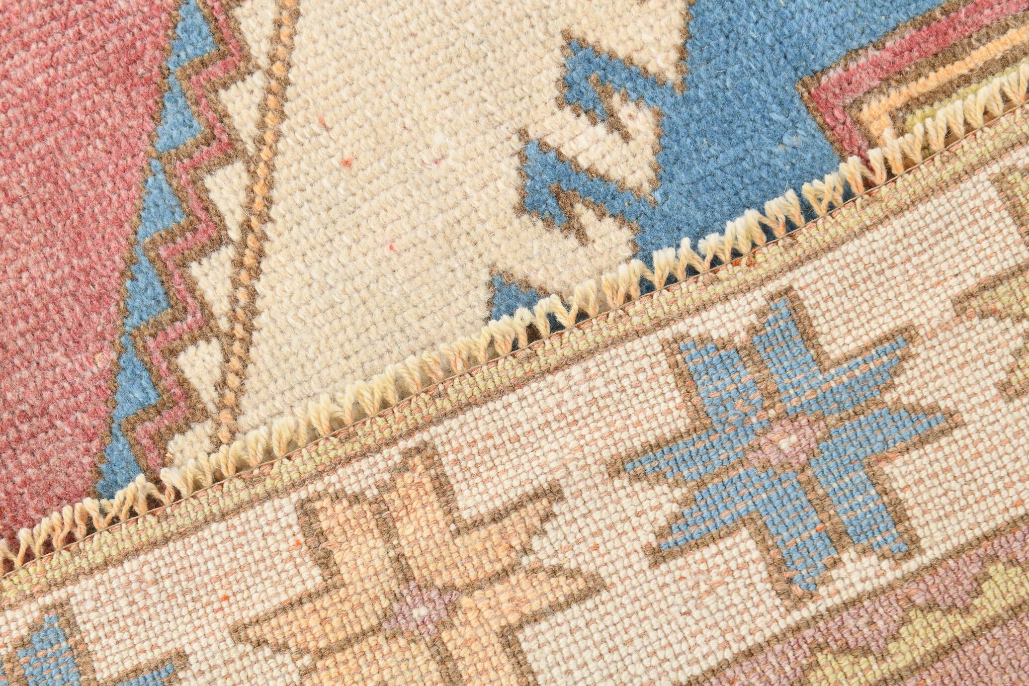 4x6 Burgundy & Blue Oriental Vintage Rug, 132x190Cm