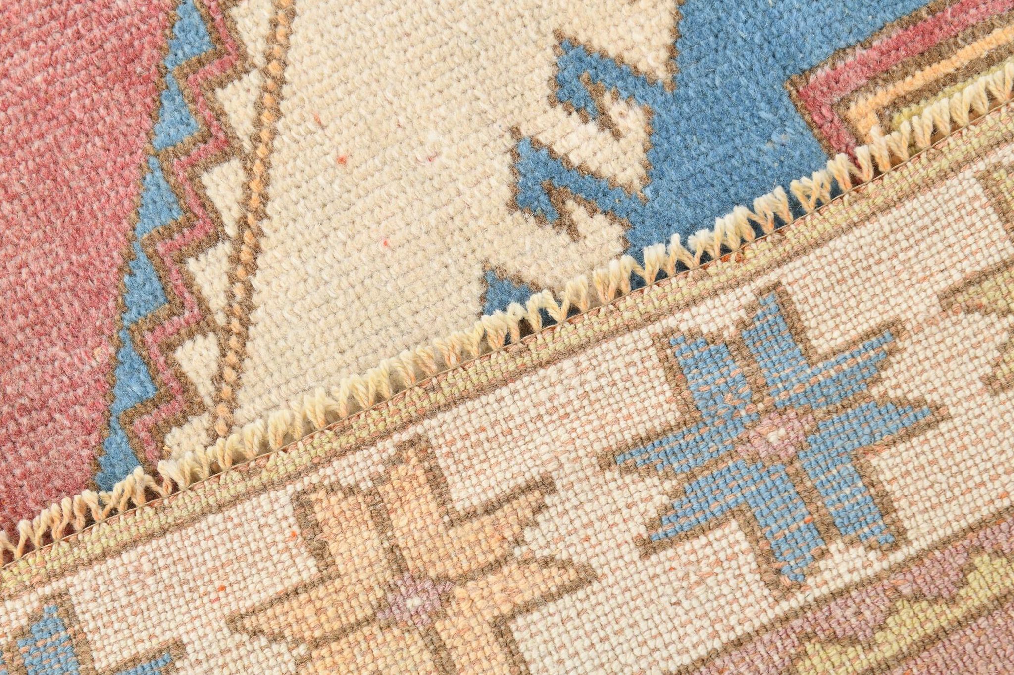 4x6 Burgundy & Blue Oriental Vintage Rug, 132x190Cm