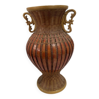 Wicker vase