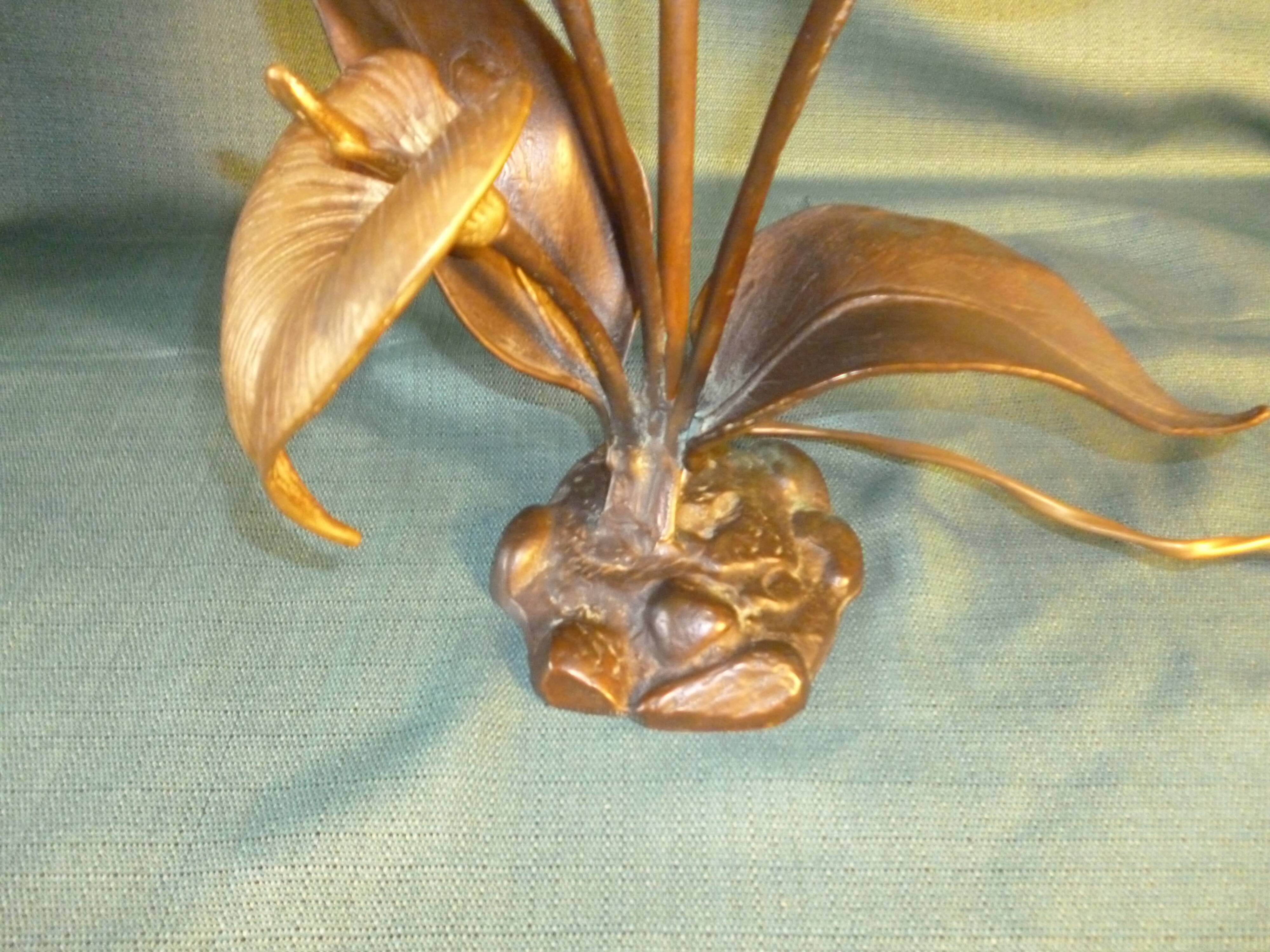 Bronze lamp with arum flowers
