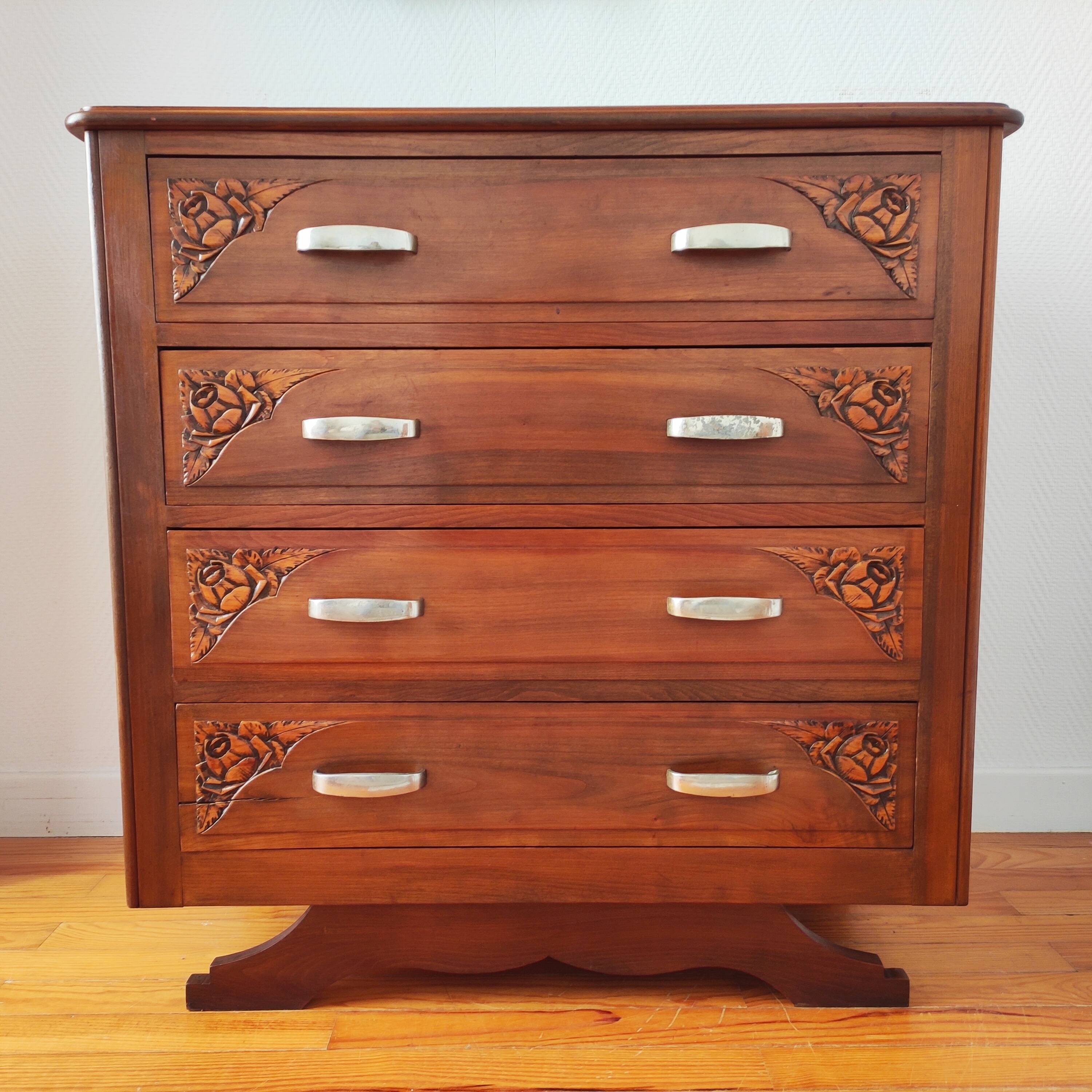 Art Deco chest of drawers in solid walnut