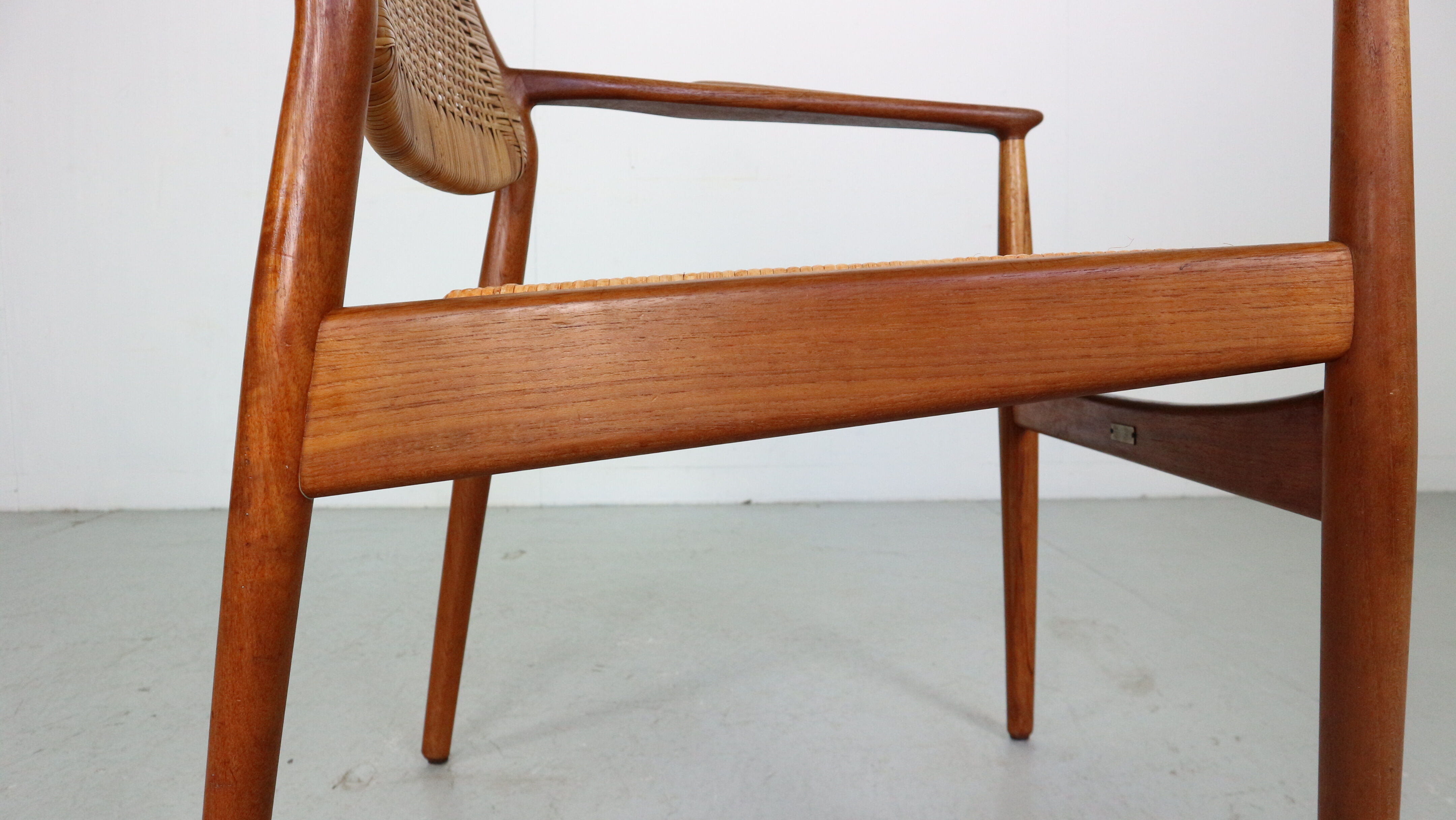 Chaise modèle 51 par Arne Vodder pour Sibast furniture 1950 Danemark