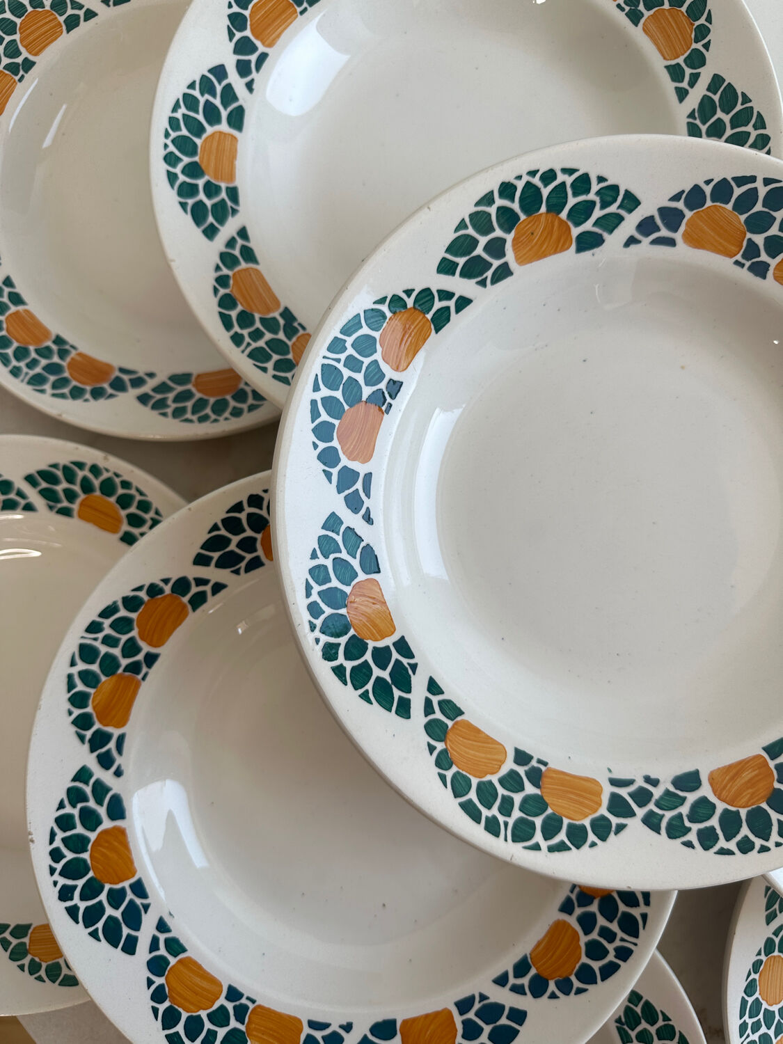 Set of hollow plates Givors France