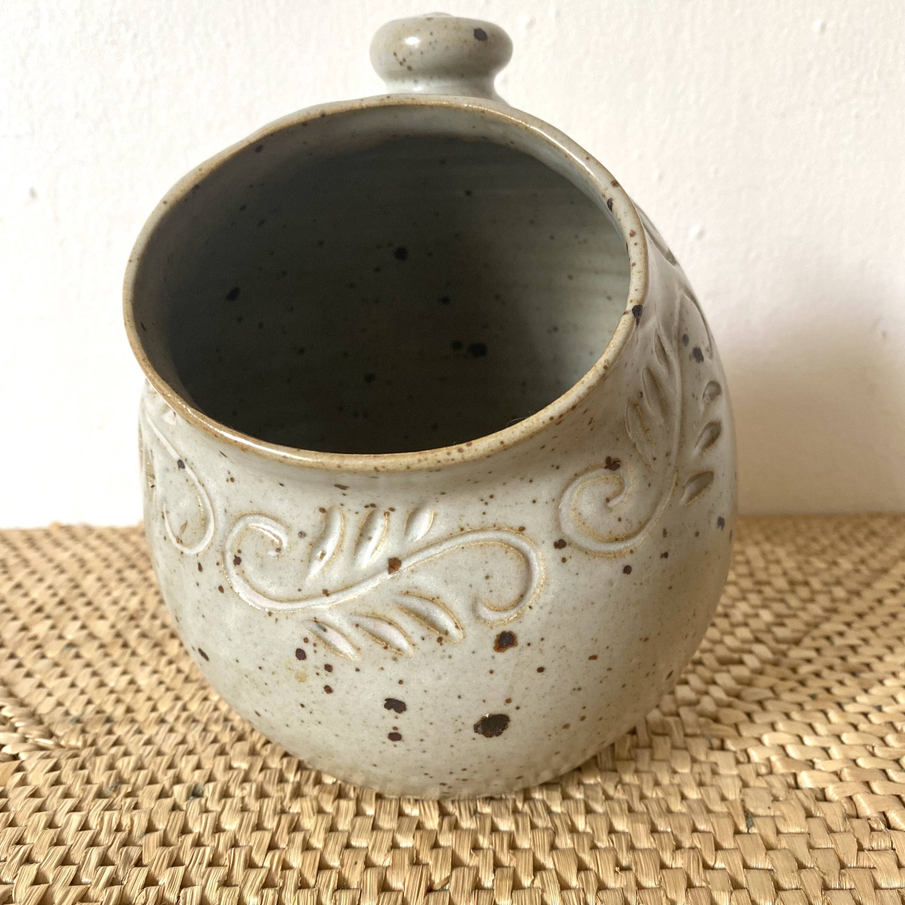 Salt pot in pyrite stoneware