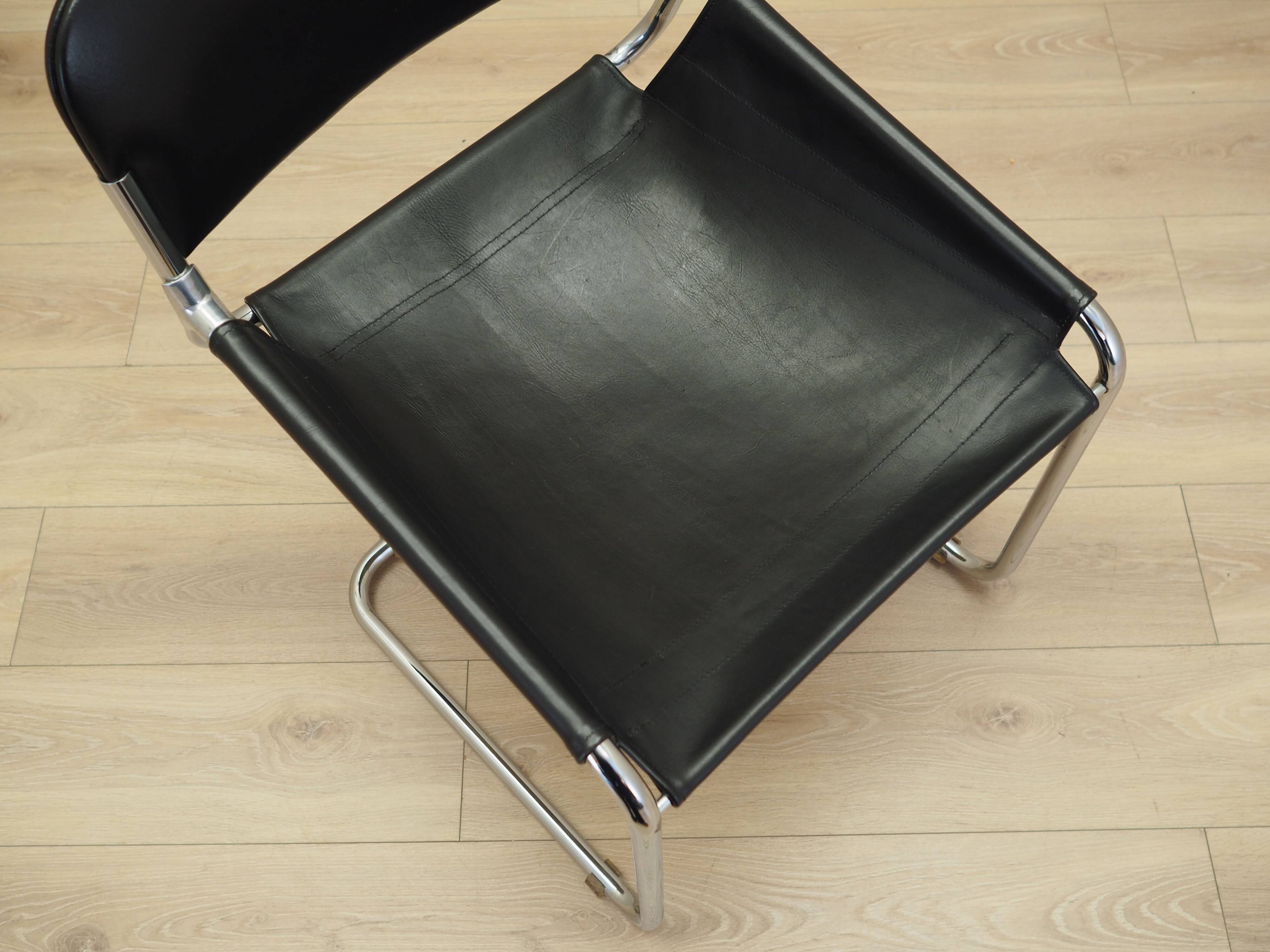 Leather chair, Italian design, 1970s, production: Italy