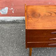 Vintage Danish teak chest of drawers / bedside table, mid-century modern, 1960.