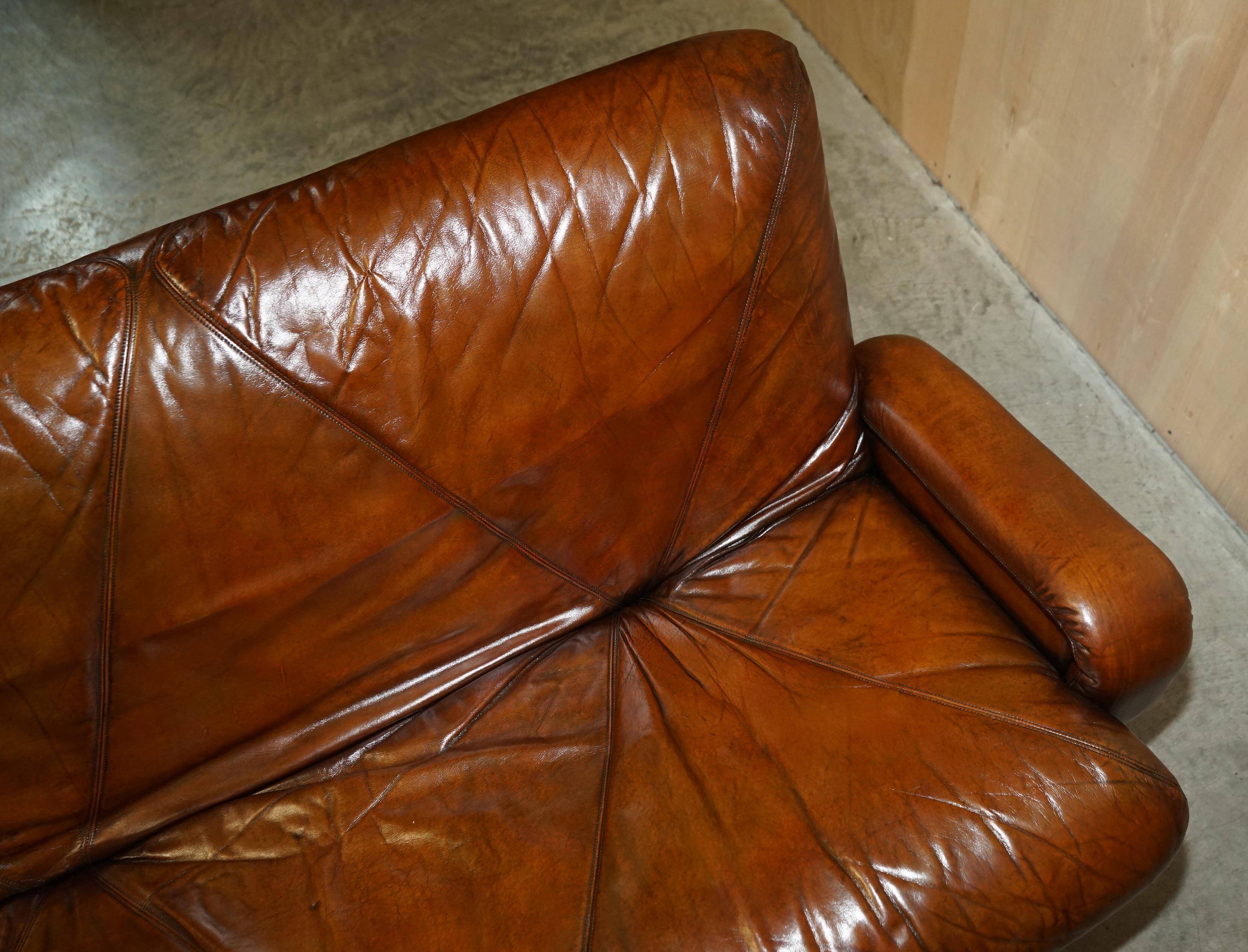 Vintage hand-dyed leather canapé, mid-century style.