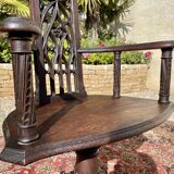 Fauteuil en chêne néogothique